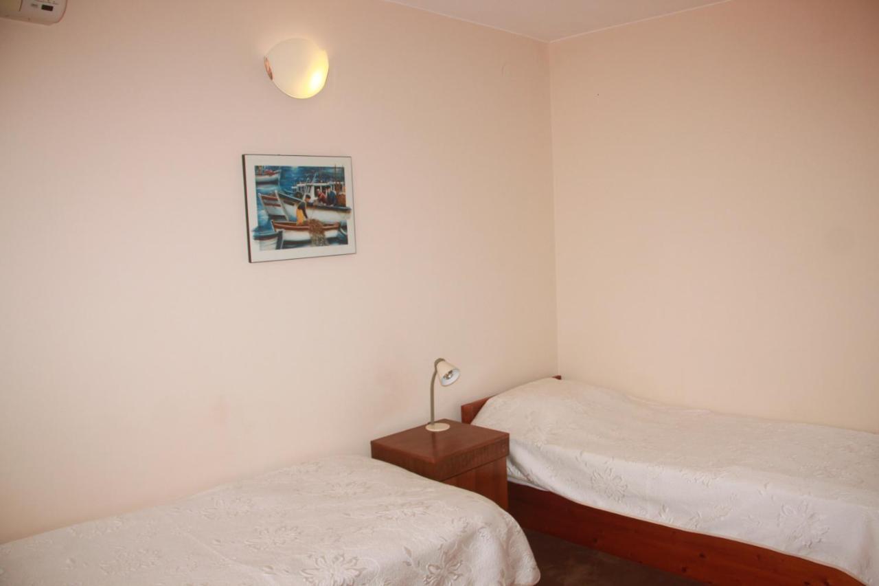 Family Hotel Emilia Sosopol Exterior foto